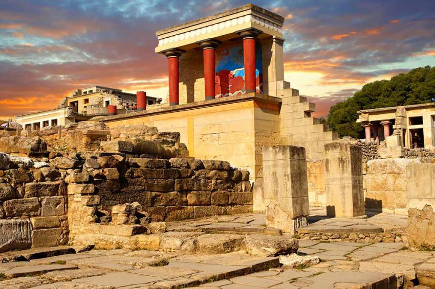 Knossos tour