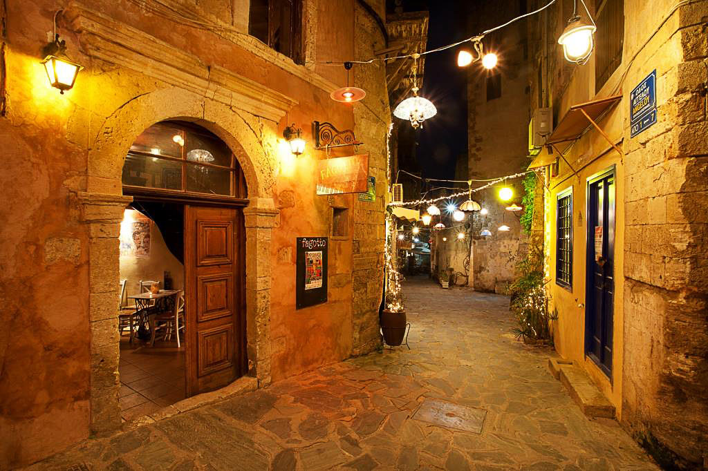 Walking tour of Chania old town