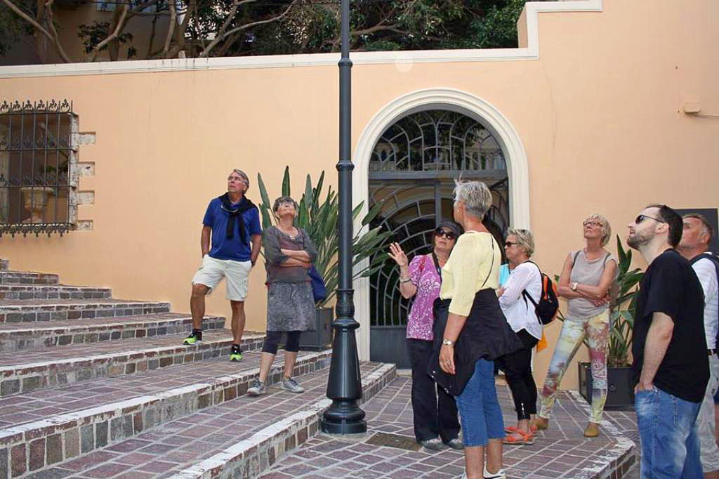 Walking tour of Chania old town