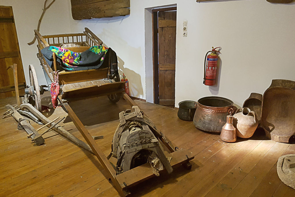 Wine & Chesse tour- Folklore museum